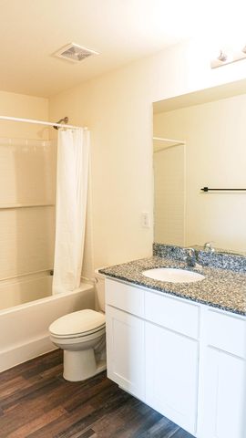 26 NE 12th Terrace, Cape Coral, FL 33909
