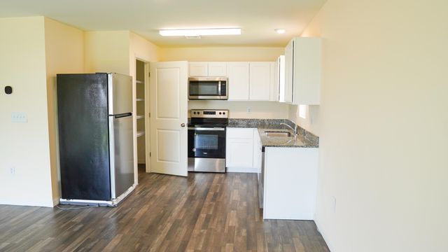 26 NE 12th Terrace, Cape Coral, FL 33909