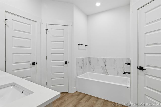 1900 Boxer Lane, Durant, OK 74701