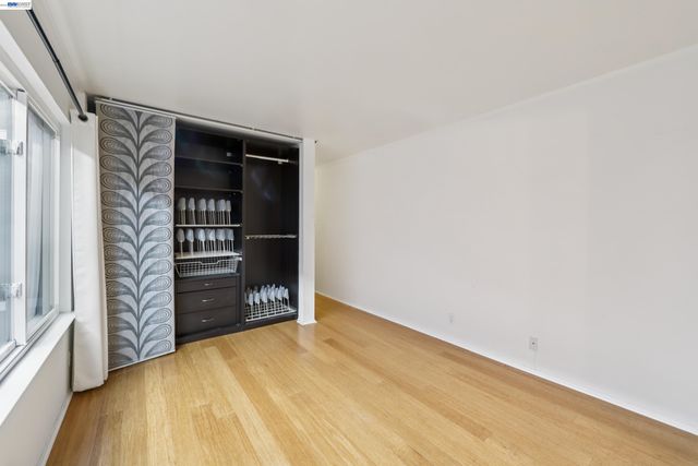 5400 mountain boulevard 340, Oakland, CA 94619