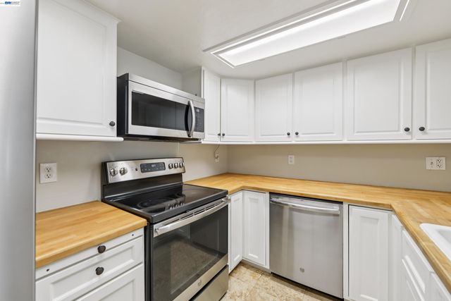 5400 mountain boulevard 340, Oakland, CA 94619