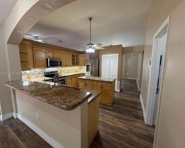 13313 NW 11th Dr, Sunrise, FL 33323