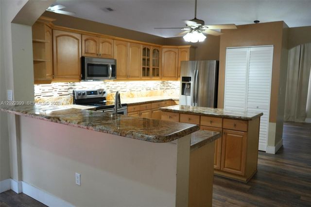 13313 NW 11th Dr, Sunrise, FL 33323
