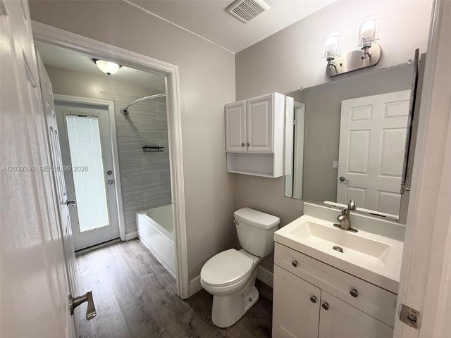 13313 NW 11th Dr, Sunrise, FL 33323
