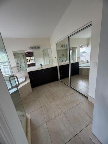 13313 NW 11th Dr, Sunrise, FL 33323