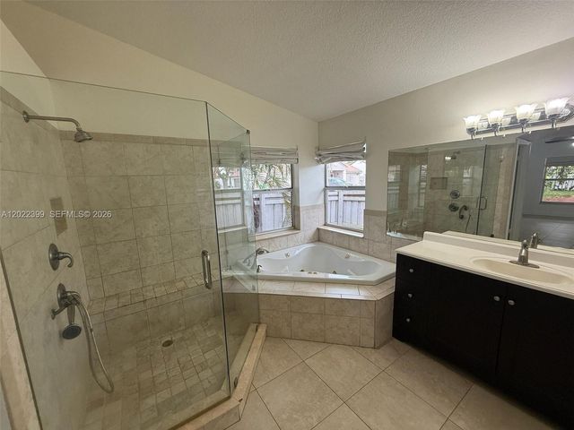 13313 NW 11th Dr, Sunrise, FL 33323