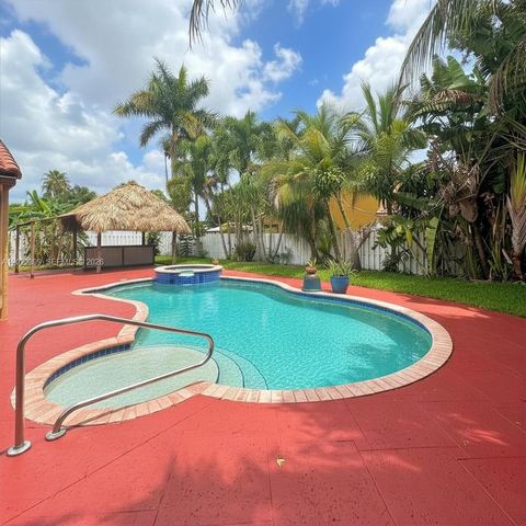 13313 NW 11th Dr, Sunrise, FL 33323
