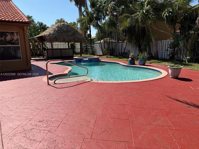 13313 NW 11th Dr, Sunrise, FL 33323