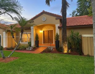 13313 NW 11th Dr, Sunrise, FL 33323