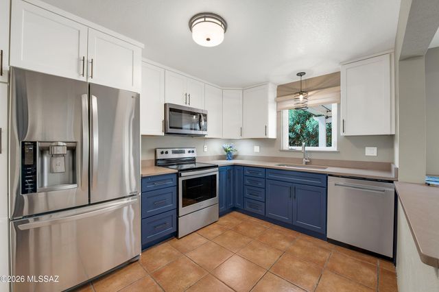 732 W Rio San Pedro, Green Valley, AZ 85614