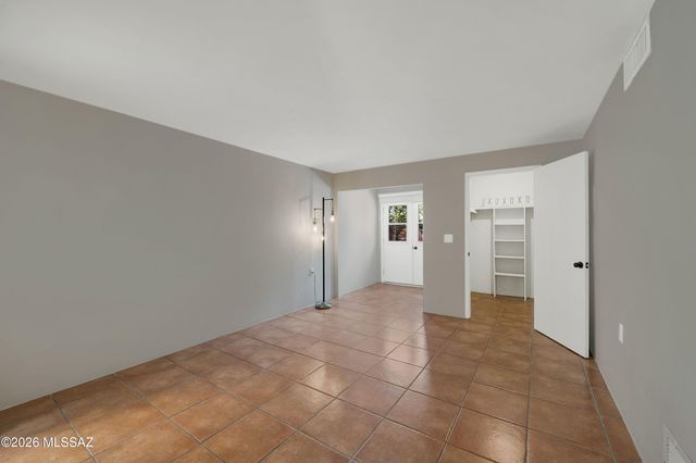 732 W Rio San Pedro, Green Valley, AZ 85614