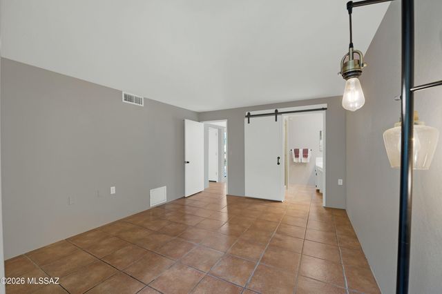 732 W Rio San Pedro, Green Valley, AZ 85614