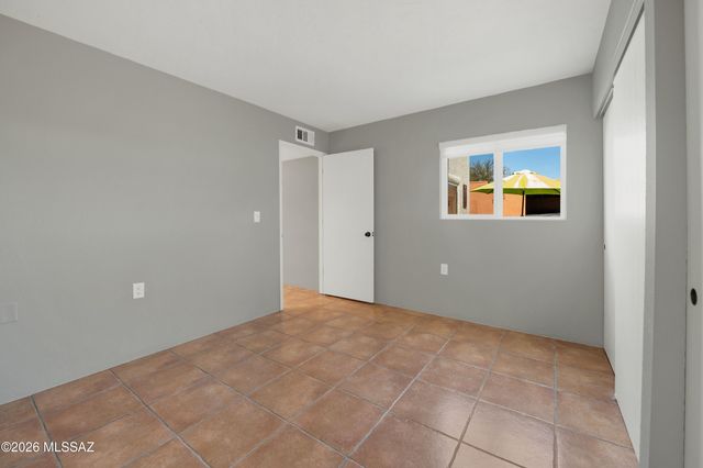 732 W Rio San Pedro, Green Valley, AZ 85614
