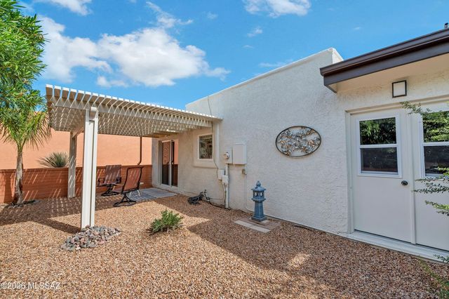 732 W Rio San Pedro, Green Valley, AZ 85614