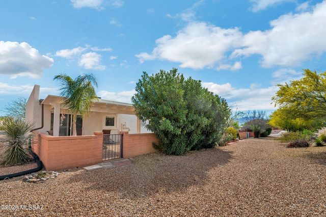 732 W Rio San Pedro, Green Valley, AZ 85614