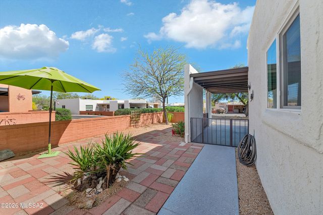 732 W Rio San Pedro, Green Valley, AZ 85614