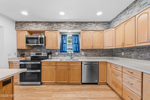 615 HICKORY Drive, Fleming Island, FL 32003