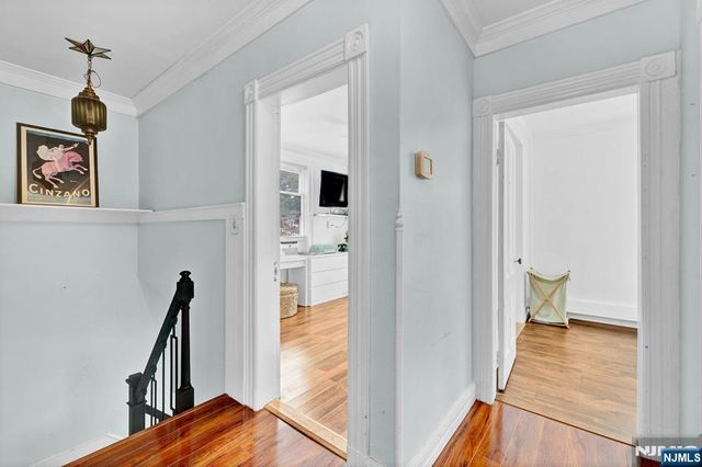75 Mountain Way, Rutherford, NJ 07070