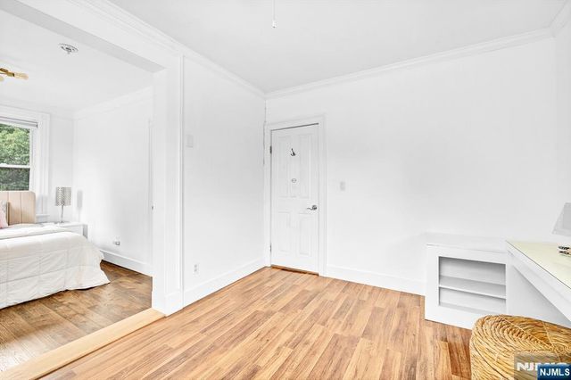 75 Mountain Way, Rutherford, NJ 07070