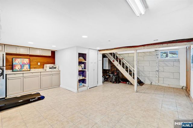 75 Mountain Way, Rutherford, NJ 07070