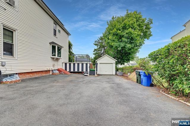 75 Mountain Way, Rutherford, NJ 07070
