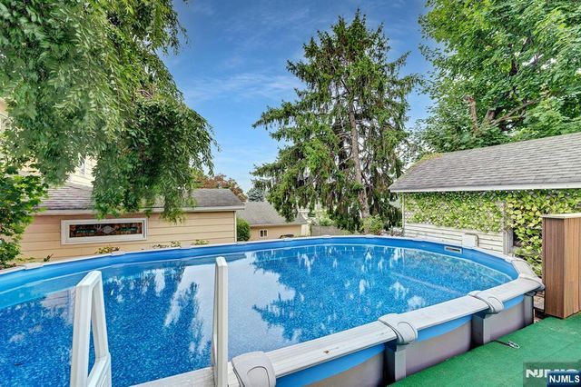 75 Mountain Way, Rutherford, NJ 07070