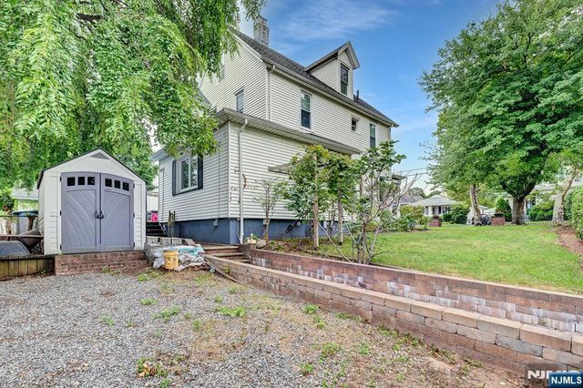 75 Mountain Way, Rutherford, NJ 07070
