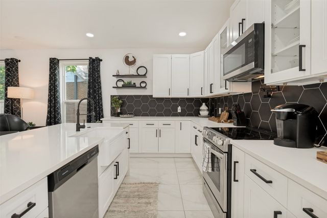 3314 Herbert Street, Dallas, TX 75212