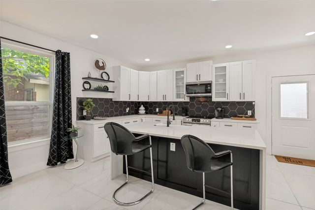 3314 Herbert Street, Dallas, TX 75212