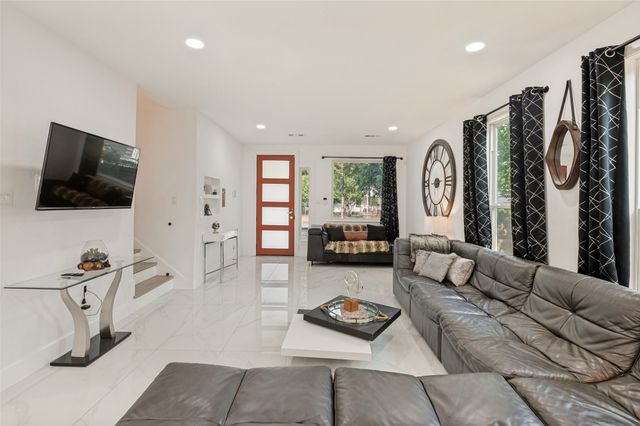 3314 Herbert Street, Dallas, TX 75212