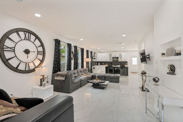 3314 Herbert Street, Dallas, TX 75212