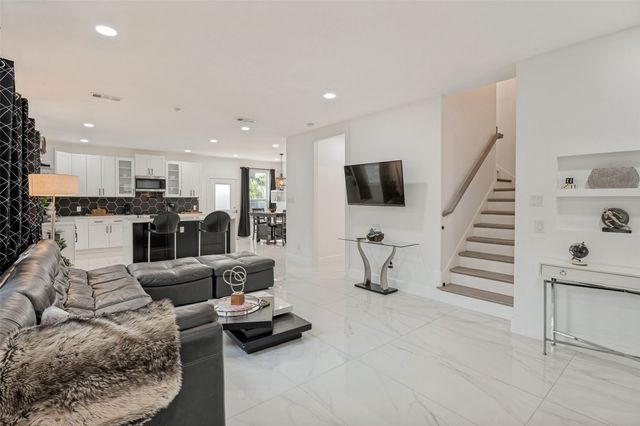 3314 Herbert Street, Dallas, TX 75212