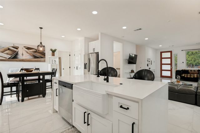 3314 Herbert Street, Dallas, TX 75212