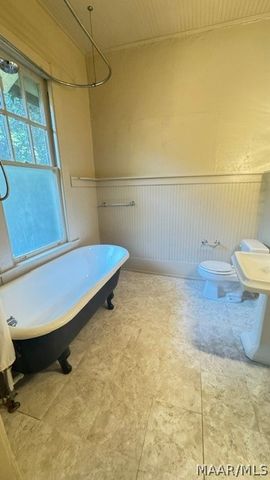 460 Clanton Avenue A, Montgomery, AL 36104
