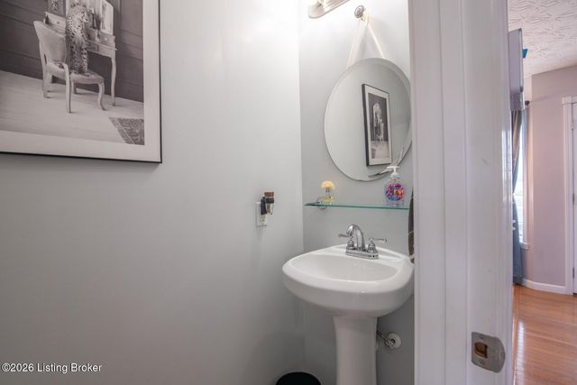 84 Collinbrook Dr, Rineyville, KY 40162