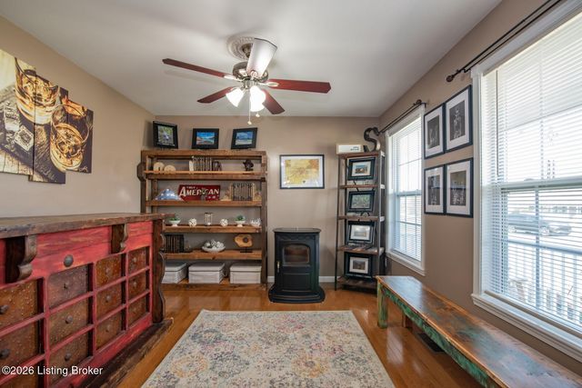 84 Collinbrook Dr, Rineyville, KY 40162