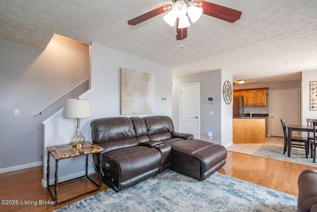 84 Collinbrook Dr, Rineyville, KY 40162