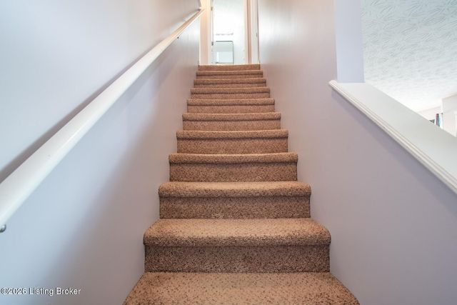 84 Collinbrook Dr, Rineyville, KY 40162