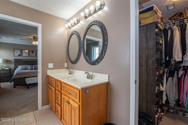 84 Collinbrook Dr, Rineyville, KY 40162