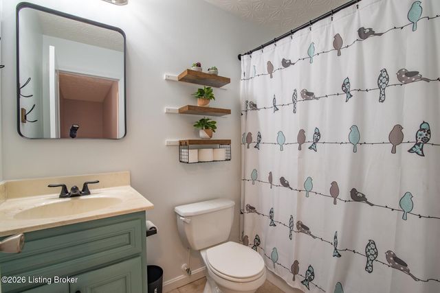 84 Collinbrook Dr, Rineyville, KY 40162