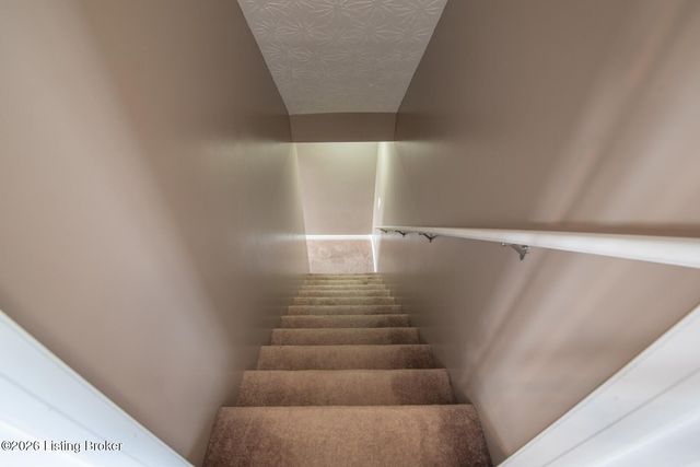 84 Collinbrook Dr, Rineyville, KY 40162