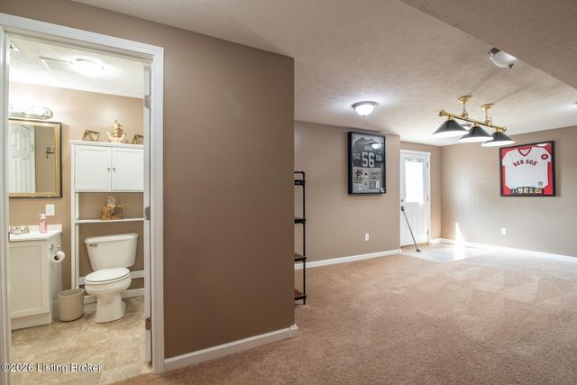 84 Collinbrook Dr, Rineyville, KY 40162