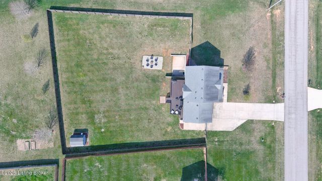 84 Collinbrook Dr, Rineyville, KY 40162