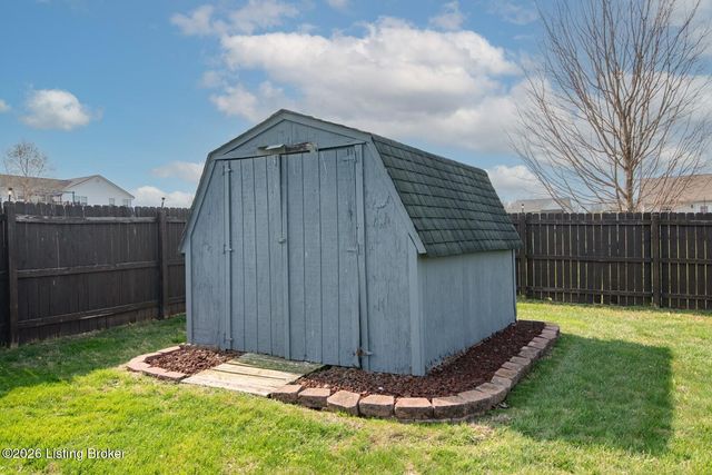 84 Collinbrook Dr, Rineyville, KY 40162