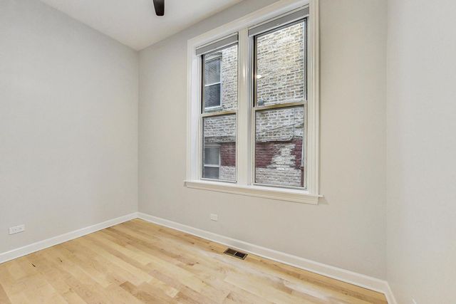 1642 W Bryn Mawr Avenue 1, Chicago, IL 60660