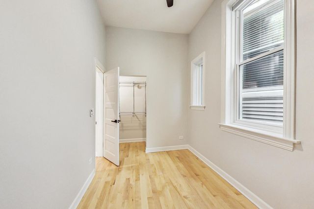1642 W Bryn Mawr Avenue 1, Chicago, IL 60660