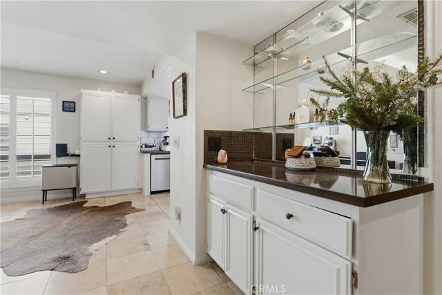 5340 Las Virgenes 11, Calabasas, CA 91302