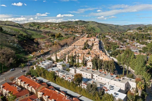 5340 Las Virgenes 11, Calabasas, CA 91302