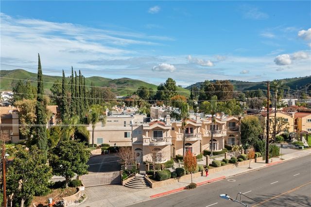 5340 Las Virgenes 11, Calabasas, CA 91302