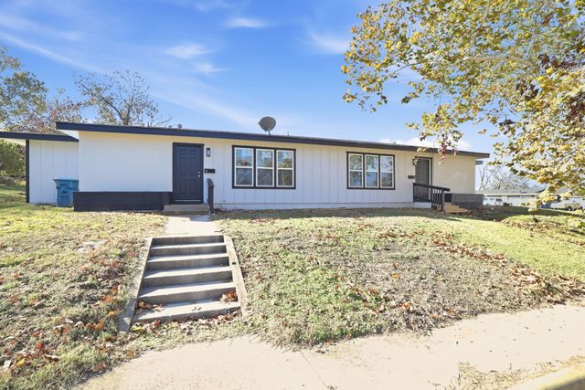 604 E Morton Street, Denison, TX 75021